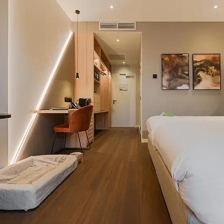 Hotel The Cornr