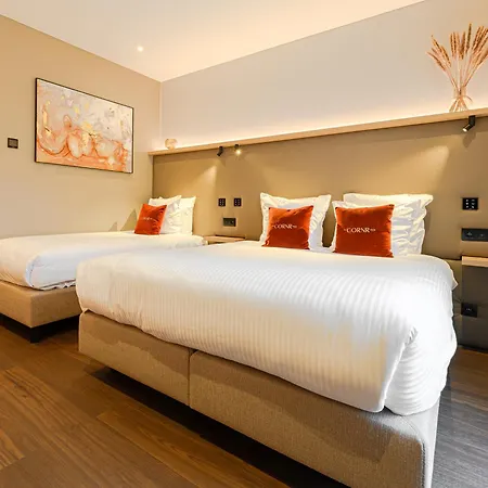 Otel The Cornr 4*