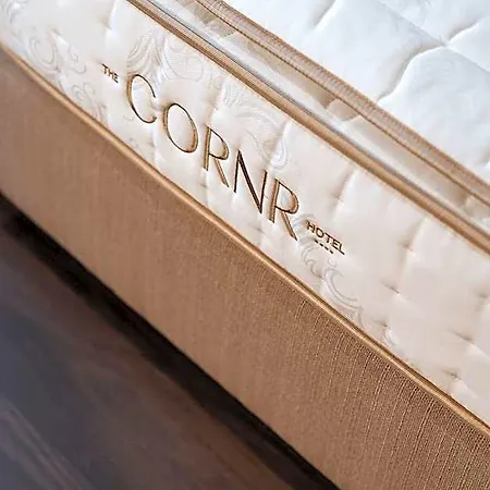 Hotel The Cornr