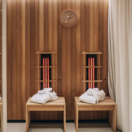 The Cornr Hotel 4*